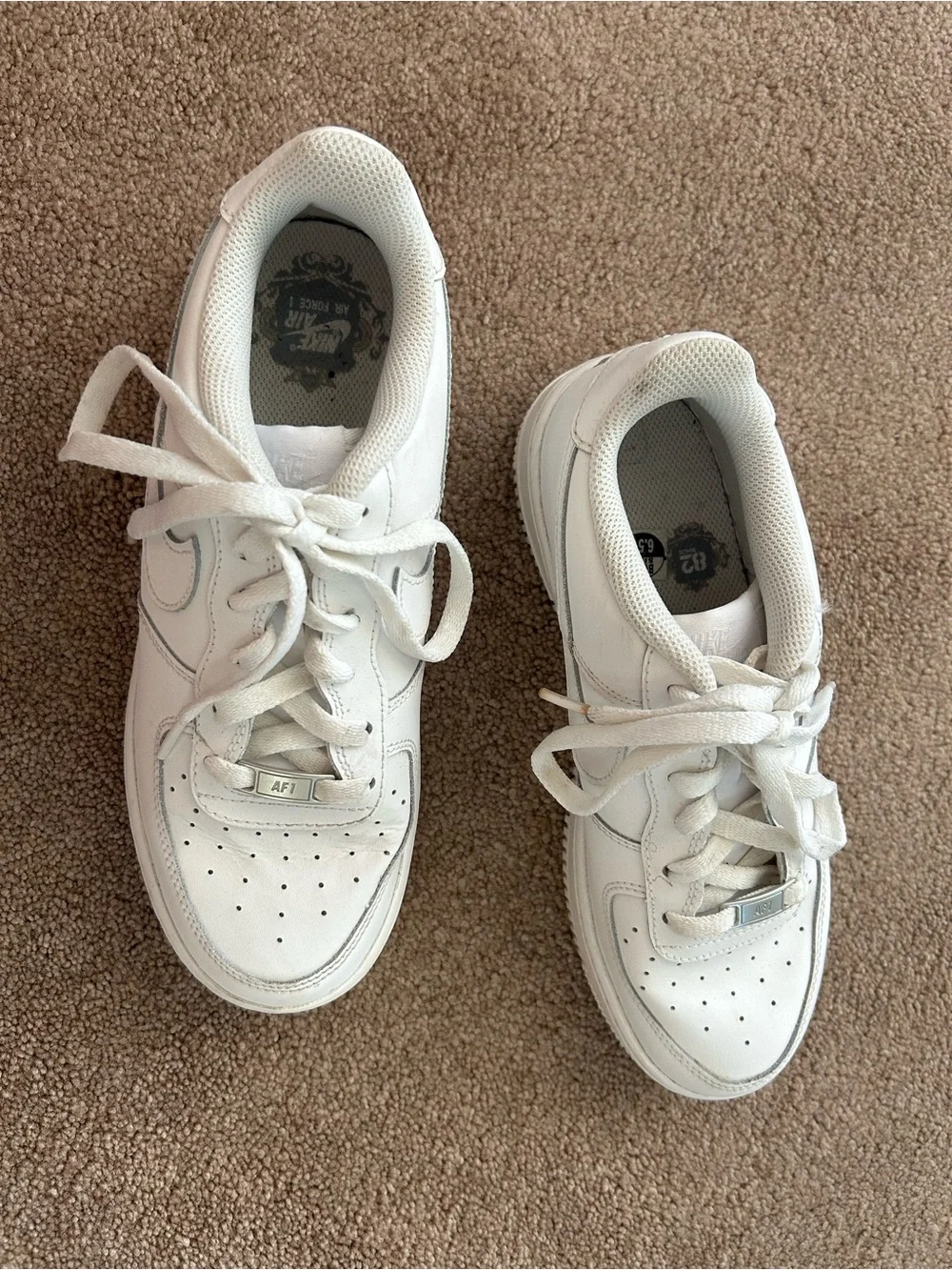Nike Air Force 1 Low Triple White Sneakers Shoes Youth Size 6.5Y